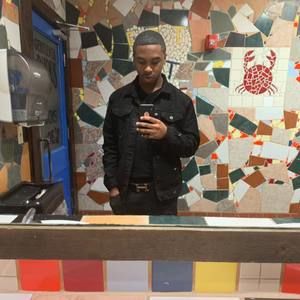 Meet your Posher, Tray